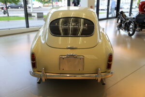 aston martin foto 05
