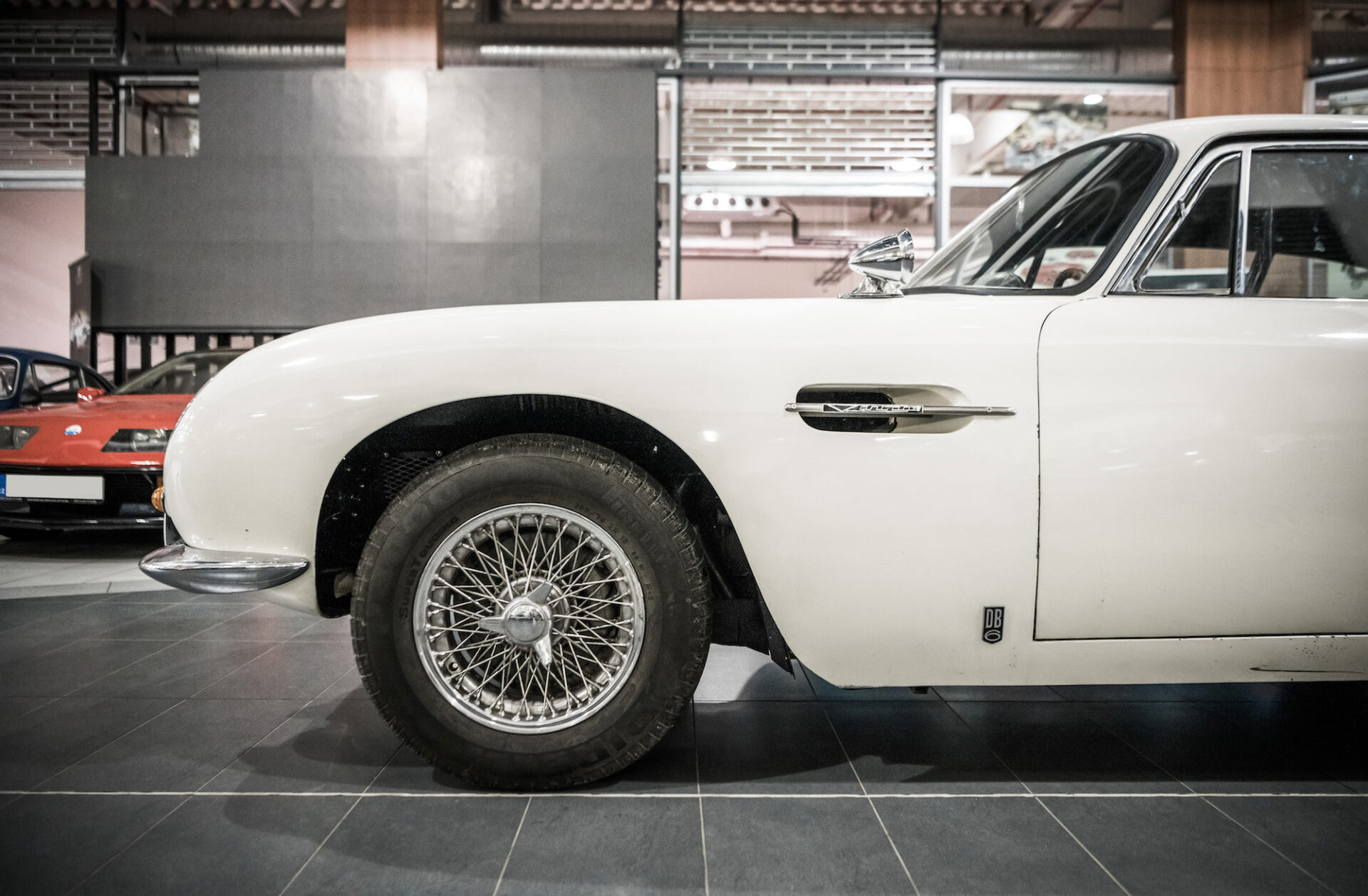 Aston Martin DB6