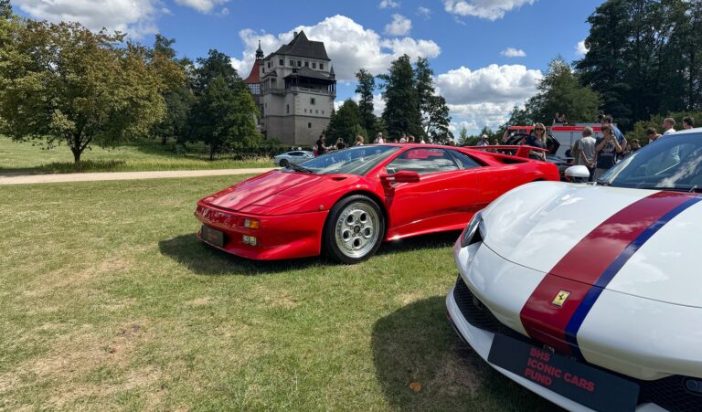 Když investice voní benzínem: Iconic Cars Fund na akci Concorso Castle Blatná